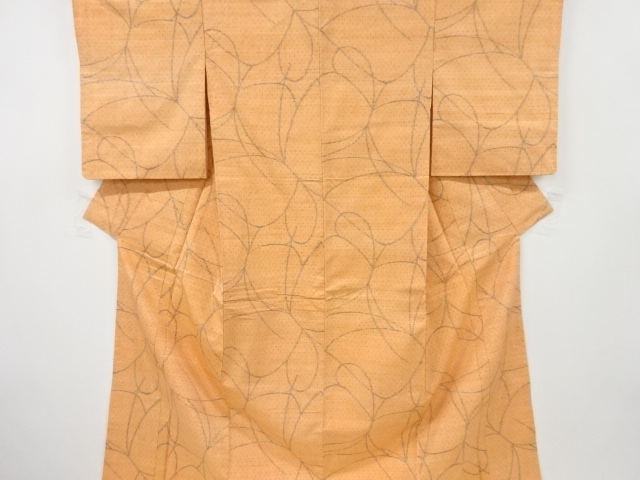 リサイクル　蝶模様織り出し手織り紬着物